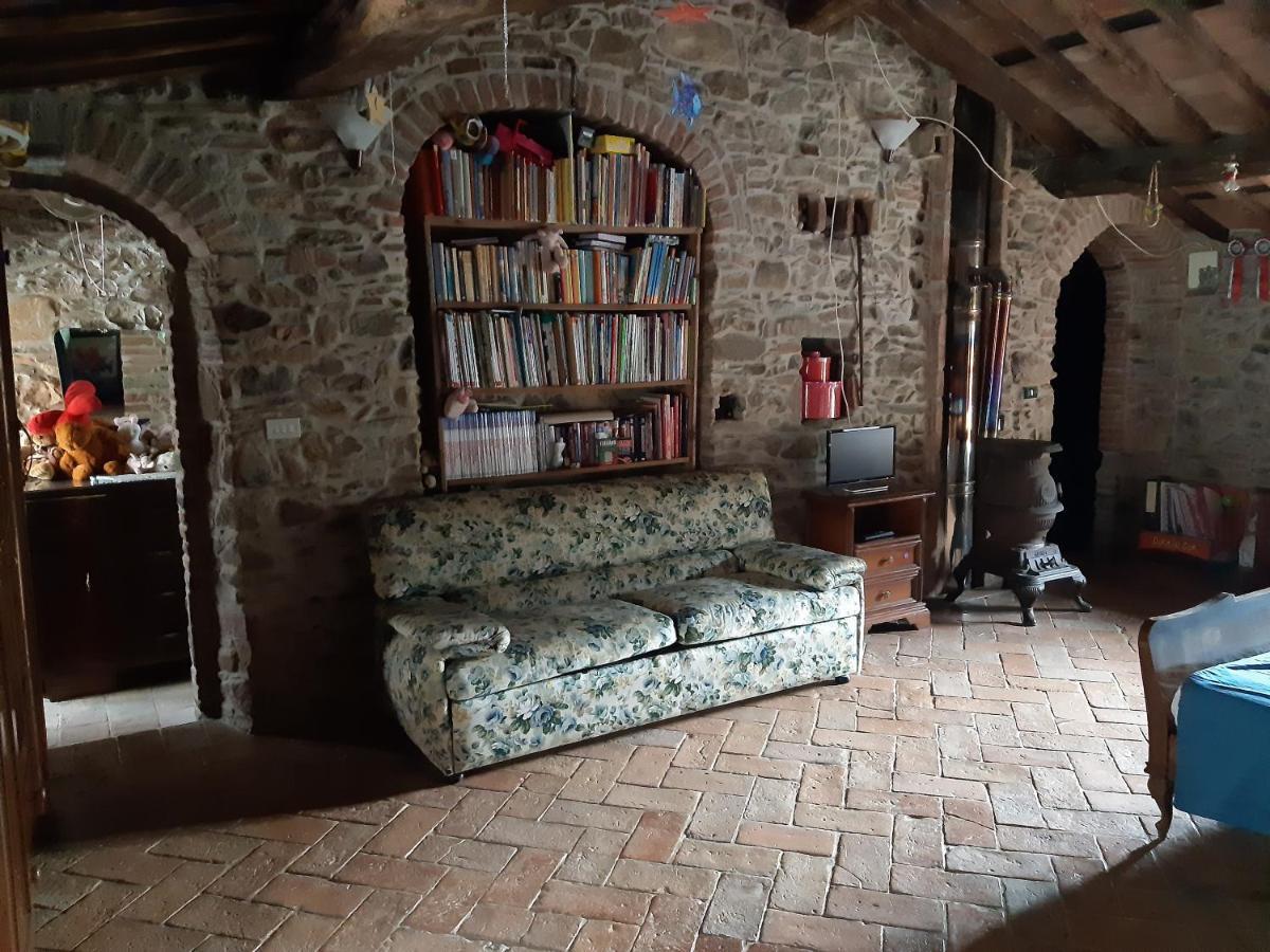 Attic With Balcony At Locanda Del Capo Capannori Dış mekan fotoğraf